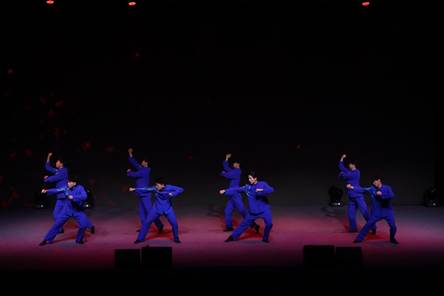 f81555516a0fead6a03502371f413eb9